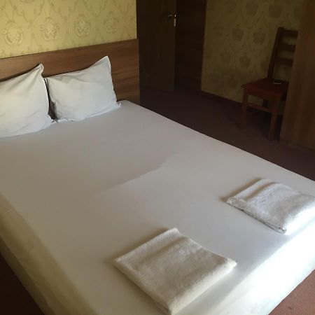 Irish Hotel ชูเมน ภายนอก รูปภาพ